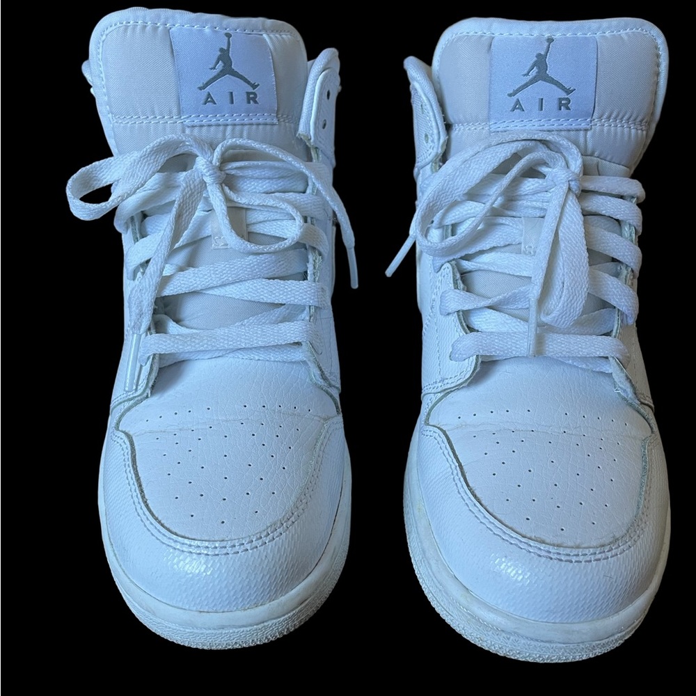 White Jordan mid big kids sneaker